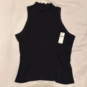 Pilcro Printed Turtleneck Tank Top (size small)